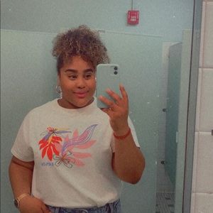 Meet your Posher, Fatima